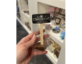 Chocolade-spoon voor een verrukkelijke chocomelk in een handomdraai