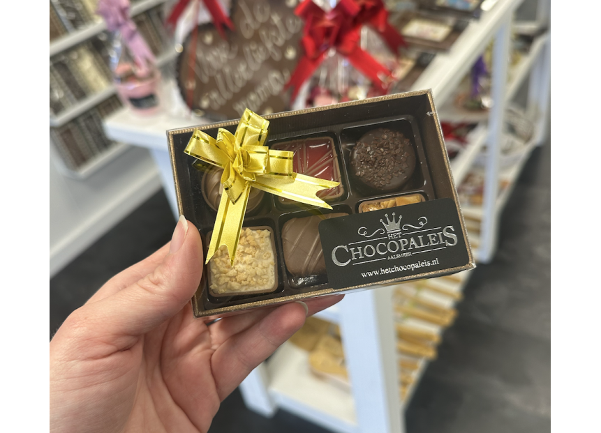 6- vaks bonbon doosje