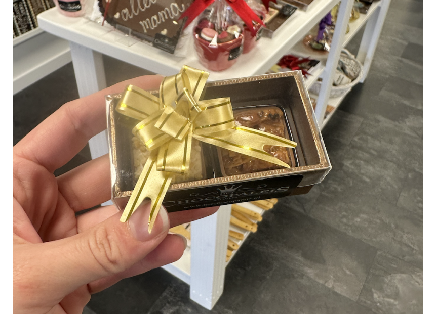 2- vaks bonbon doosje