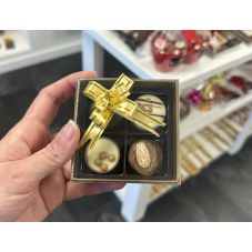 4- vaks bonbon doosje 